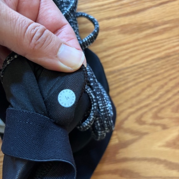 Lululemon Free To Be Tank Size 4 Black/Gray Strappy Back Soft - Picture 4 of 6